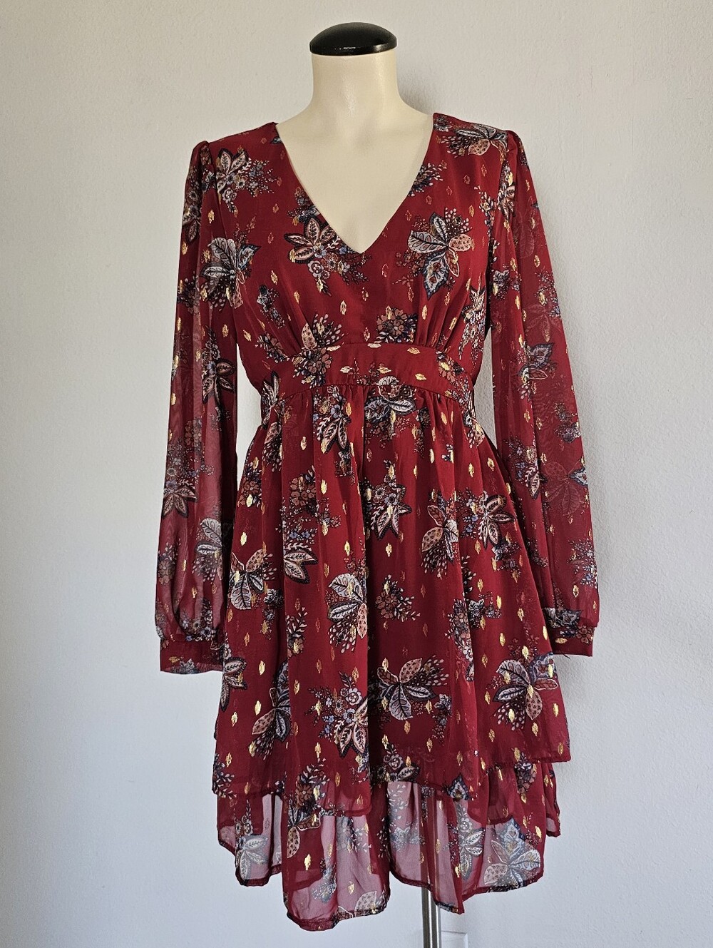 Miami Floral Burgundy V-neck Long-sleeve A-line Flowy Tiered Dress Size M